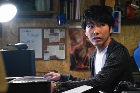 1��29�������̑�4�b���iC�j���{�e���r