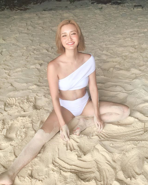 CYBERJAPAN DANCERS��KANA