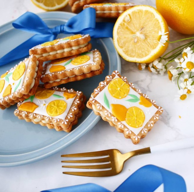 �������K�i�b�V���T���h�N�b�L�[