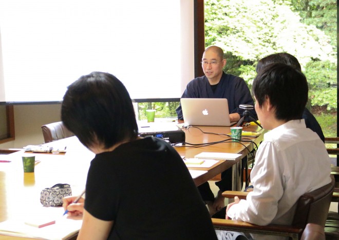 �͂��܂��o�c�҂Ƃ��ĉ�c�����d�؂�c