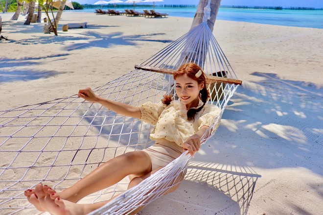 ���ЃA�p�����u�����h�uwhip bunny�v�ŉ����␅�����v���f���[�X���Ă��閾���ԃL����