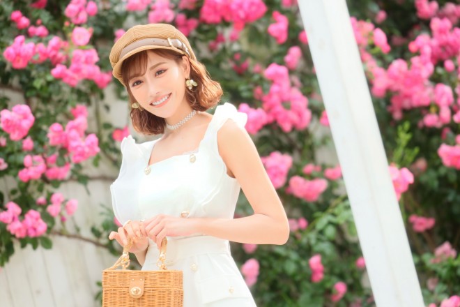 ���ЃA�p�����u�����h�uwhip bunny�v�ŉ����␅�����v���f���[�X���Ă��閾���ԃL����