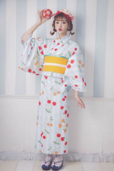 ���ЃA�p�����u�����h�uwhip bunny�v�Ő����≺�����v���f���[�X���Ă��閾���ԃL����