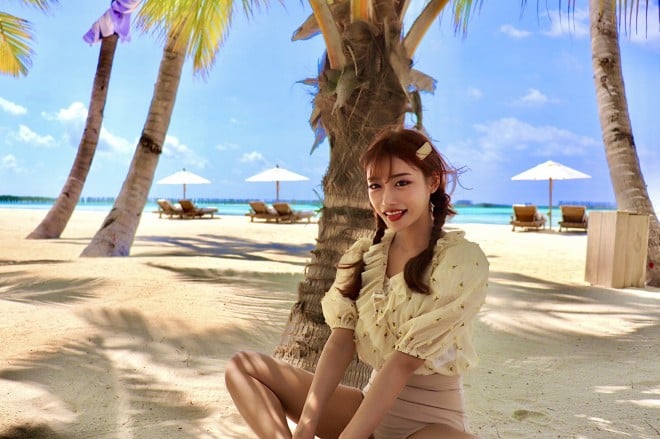 ���ЃA�p�����u�����h�uwhip bunny�v�Ő����≺�����v���f���[�X���Ă��閾���ԃL����