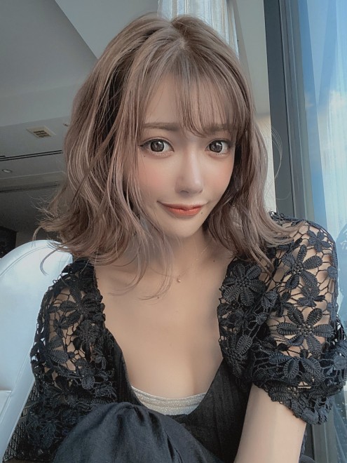 ���ЃA�p�����u�����h�uwhip bunny�v�Ő����≺�����v���f���[�X���Ă��閾���ԃL����