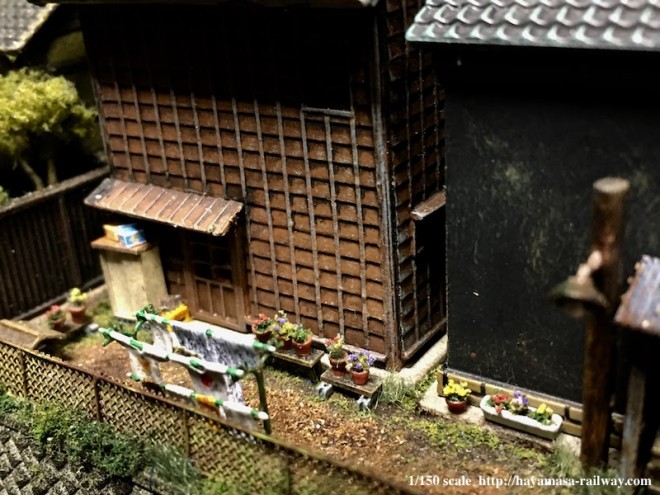 ジオラマ　昭和の街　里山 ジオラマ 市街地 100均 ジオラマ 昭和の街 里山 ジオラマ ビル 自作