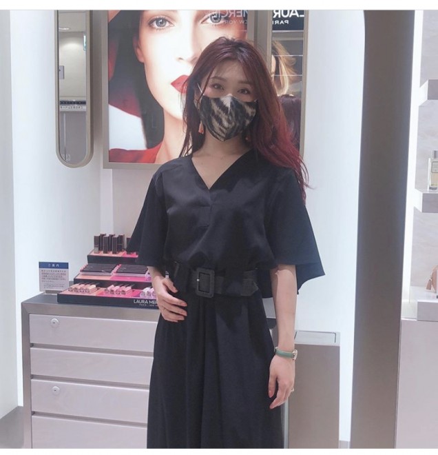 CNɍ킹ă}XNIԁB߂̃CNƂ́A߂̃}XN