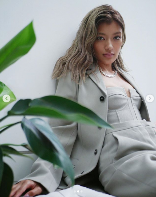 ���[�������C���X�^�O����(@rolaofficial)���