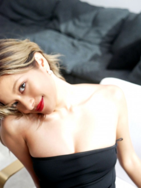 �摜�񋟁FSTUDIO R330