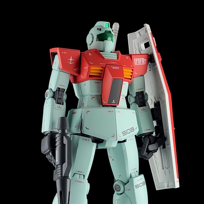 ���f���[�E��ێ�����u�W���v