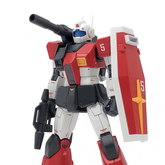 ���f���[�E��ێ�����u�W���v