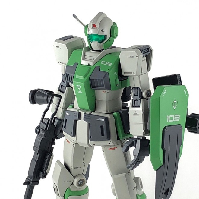 ���f���[�E��ێ�����u�W���v