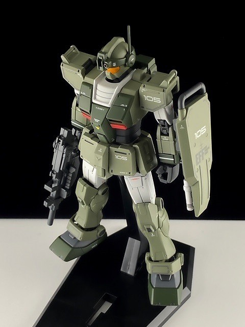 ���f���[�E��ێ�����u�W���v