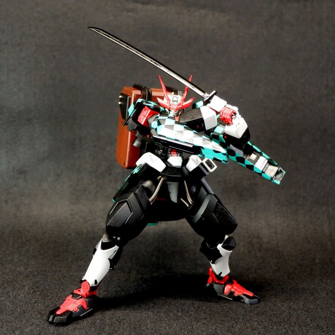 薬屋のひとりごと、鬼滅の刃、ガンダムフィギュア 竈門“ガン”治郎？『鬼滅の刃』×ガンプラがまさかの融合「失敗しても