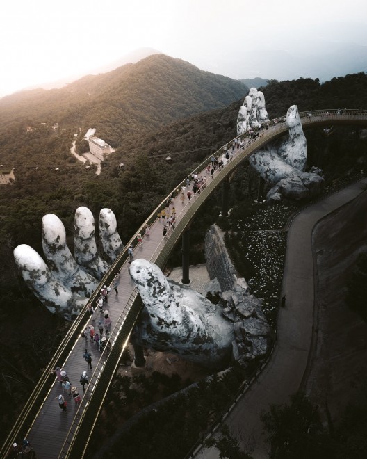 �u�_�̎�v�ɂ���Ďx�����铹�H�i�x�g�i���j