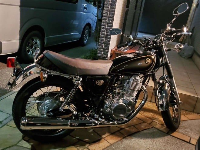 日本全国送料無料 SR400_ワイズギア_生産終了品 自動車・オートバイ