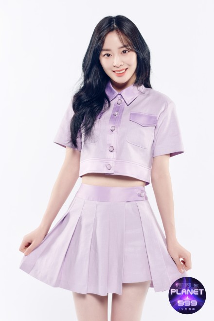 ���[�E�C�}���^LI YIMAN