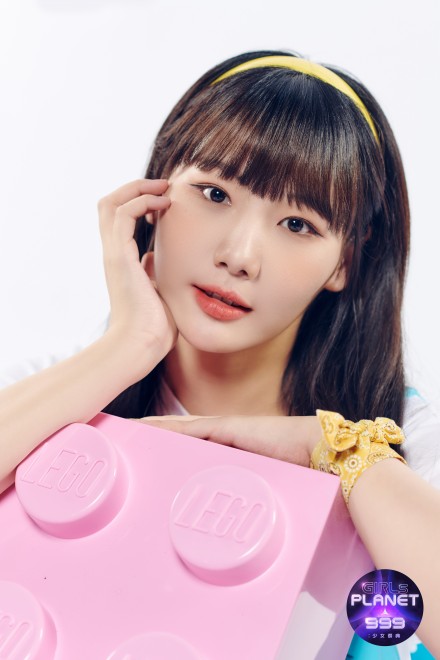 �V���E�C�F���^XIA YAN