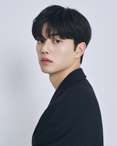 �\���E�K�� 