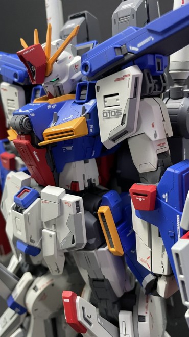 これぞZZガンダム！」「まさにジョジョ立ち！」、SNSで絶賛され