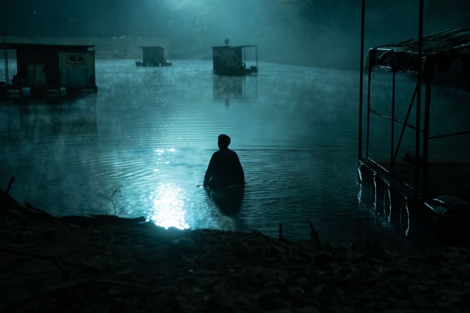 Netflix�V���[�Y�w�n�����Ă�ł���x�Ɛ�z�M�� 