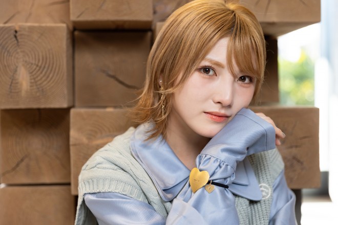 貴重/美品！岡田奈々アイドル時代('75〜'76)直筆サイン入EP