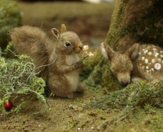 羊毛フェルト　エゾモモンガ　リース 羊毛フェルト エゾモモンガ リース