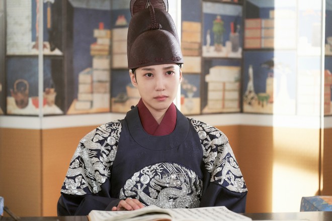 Netflix�V���[�Y�w����x�Ɛ�z�M�� 