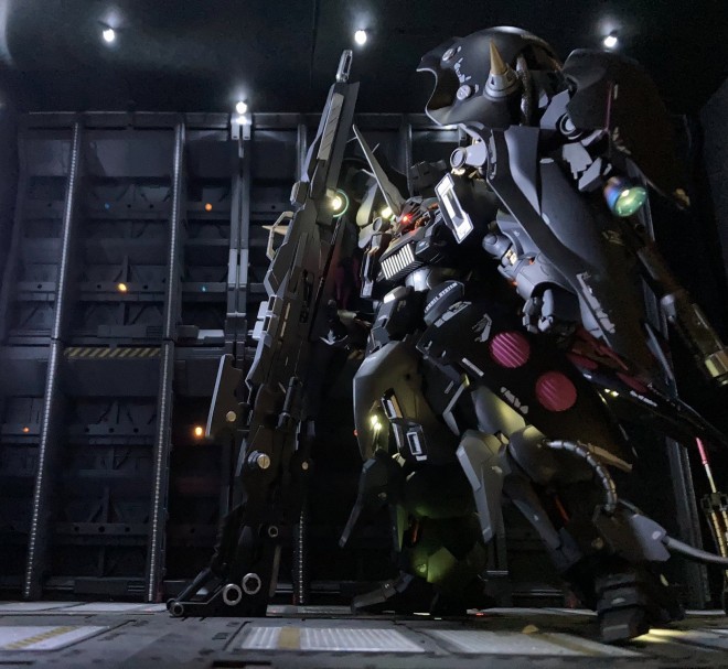 画像 写真 黒 金 のサザビー ほか Delta Box氏作品フォトギャラリー 5枚目 Oricon News 画像 写真 黒 金 のサザビー ほか Delta Box氏作品フォトギャラリー 5枚目 Oricon News