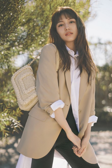 tޏówH&Mx̐VRNVwGolden Week Collectionx[r[