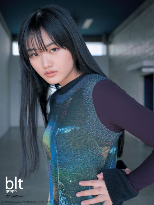 雑貨　天野きき 直筆サイン入り写真パネル 「blt graph. vol.77」 71QK5fmhhoL._UF1000,1000_QL80_.jpg