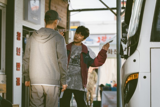 Netflix�V���[�Y�wD.P. �|�E�����ǐՊ��|�x�Ɛ�z�M��