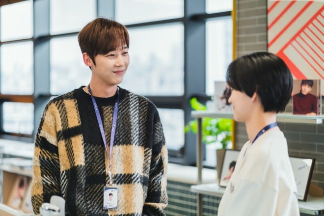 �w���ꐯ�xU-NEXT�œƐ�z�M���@�����T���E�y��� �ŐV1�b�X�V �iC)STUDIO DRAGON CORPORATION