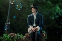 Netflixシリーズ『アンナラスマナラ −魔法の旋律−』独占配信中