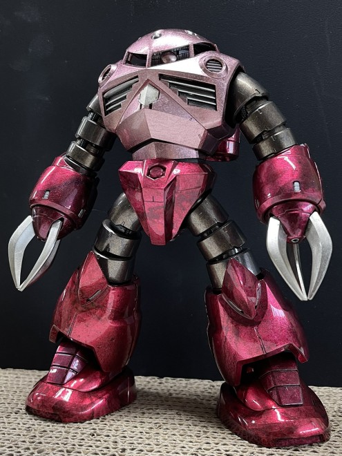 加賀職人の“金箔ガンプラ”に反響、不況で賃金低下が限界突破