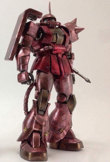 ガンダム。ガンプラ。組み上がり完成品。金属箔押。いぶし銀。燻銀。 加賀職人の“金箔ガンプラ”に反響、不況で賃金低下が限界突破