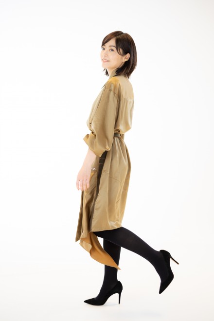 ���N�Ńf�r���[30���N���}�������^��