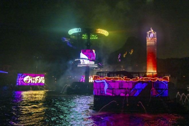 �f�B�Y�j�[�f��w�A���W���x�̃p�[�g