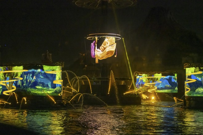 �f�B�Y�j�[�f��w���̏�̃��v���c�F���x�̃p�[�g