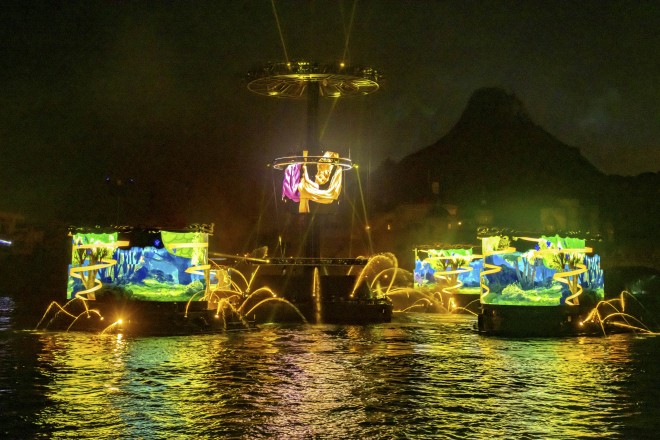 �f�B�Y�j�[�f��w���̏�̃��v���c�F���x�̃p�[�g