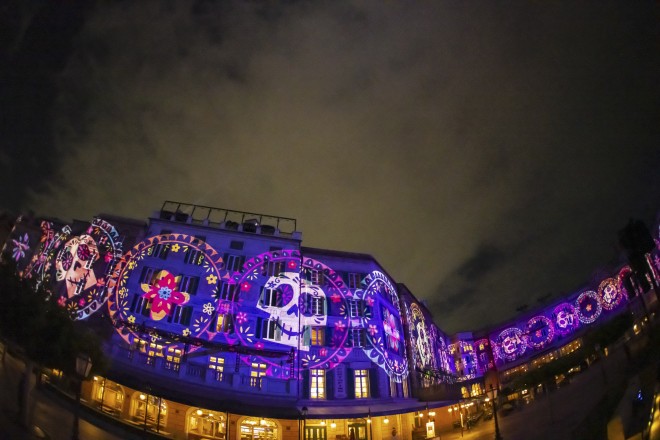 �f�B�Y�j�[�^�s�N�T�[�f��w�������o�[�E�~�[�x�̃p�[�g