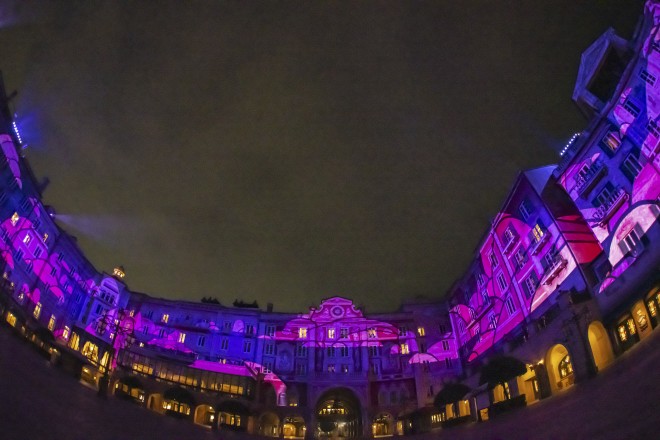 �f�B�Y�j�[�f��w���g���E�}�[���C�h�x���w���̏�̃��v���c�F���x���w�A���W���x�̃p�[�g