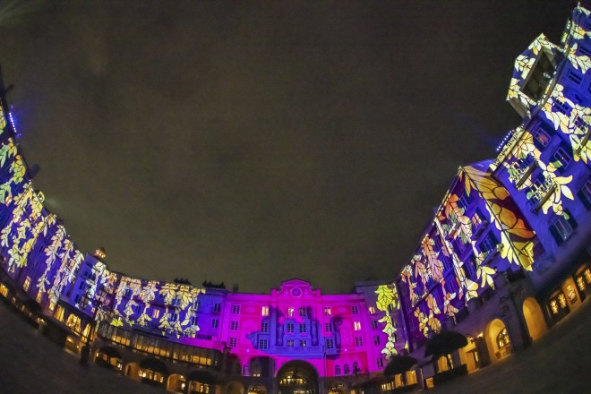 �f�B�Y�j�[�f��w���g���E�}�[���C�h�x���w���̏�̃��v���c�F���x���w�A���W���x�̃p�[�g