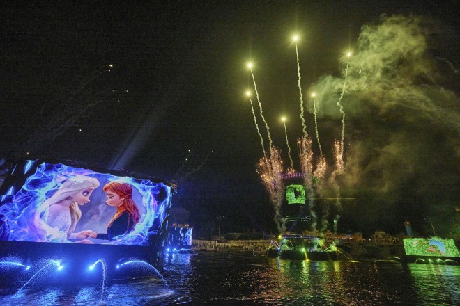 �f�B�Y�j�[�f��w���A�i�Ɠ`���̊C�x���w�A�i�Ɛ�̏���2�x�̃p�[�g