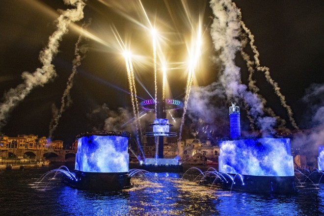 �f�B�Y�j�[�f��w���A�i�Ɠ`���̊C�x���w�A�i�Ɛ�̏���2�x�̃p�[�g