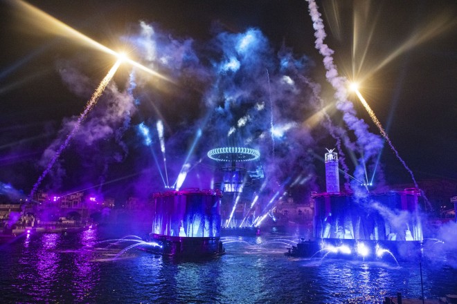 �f�B�Y�j�[�f��w���A�i�Ɠ`���̊C�x���w�A�i�Ɛ�̏���2�x�̃p�[�g