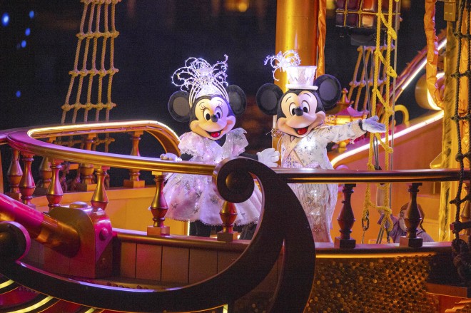 �w�r���[���I�`�V�[�E�I�u�E�h���[���X�`�x�t�B�i�[�� �iC�jDisney