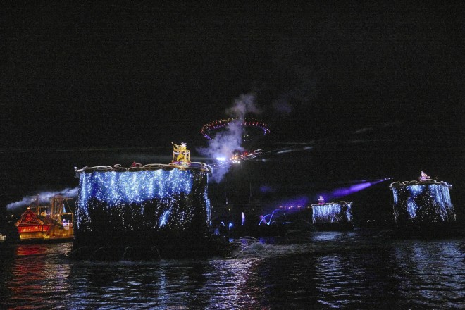 �w�r���[���I�`�V�[�E�I�u�E�h���[���X�`�x�t�B�i�[��