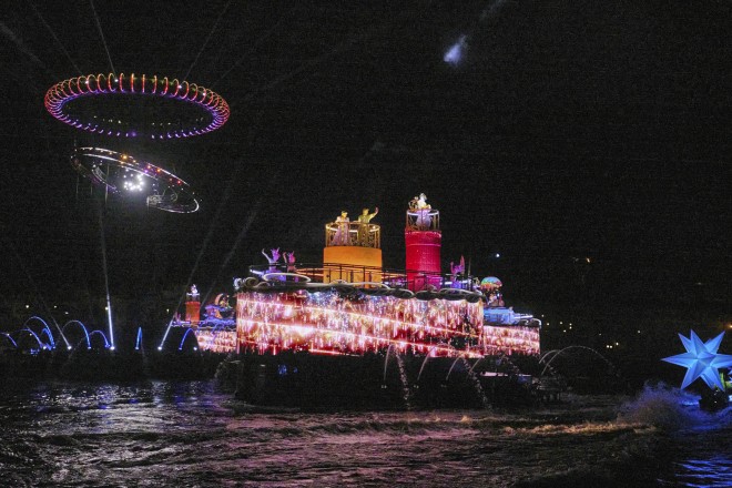 �w�r���[���I�`�V�[�E�I�u�E�h���[���X�`�x�t�B�i�[��