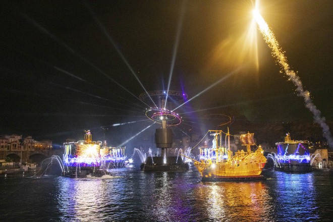 �w�r���[���I�`�V�[�E�I�u�E�h���[���X�`�x�t�B�i�[��